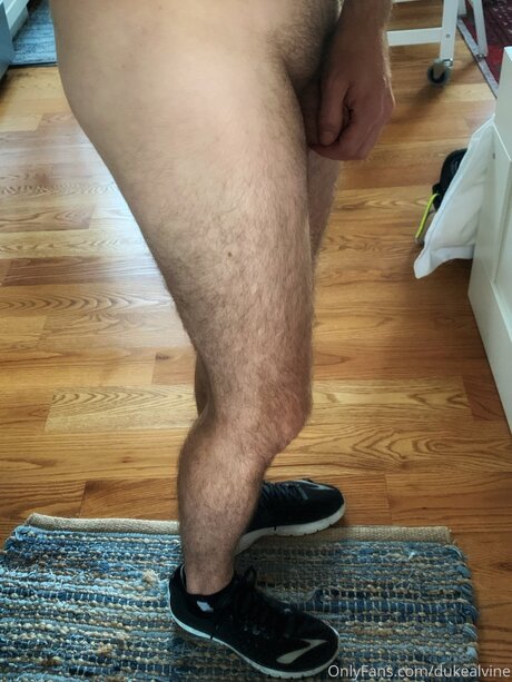 Dukealvine model high quality picture