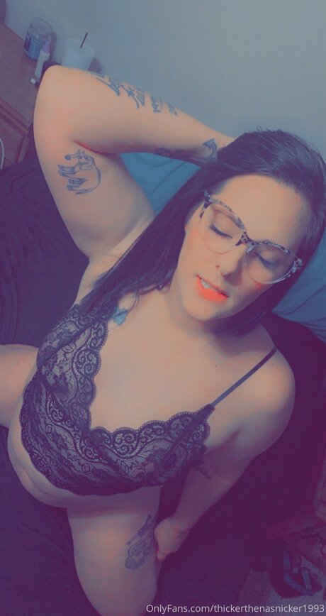 Thickerthenasnicker1993 pornstar hot gallery