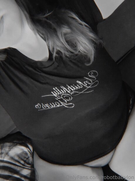 Robotbabylon naked pornstar photo