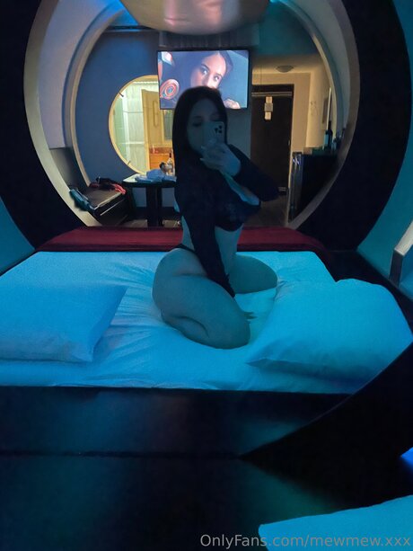 Kyrakarmica model beautiful galleries