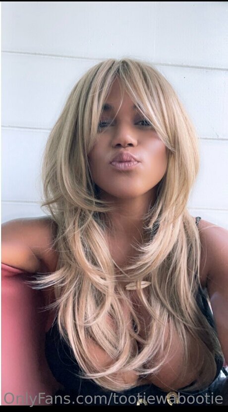 Tootiewabootie pornstar xxx photos