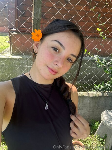 Itsurbabyalice high quality star image