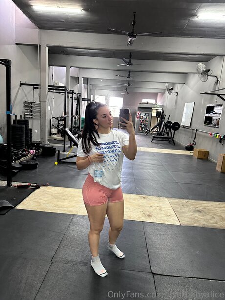 Itsurbabyalice model naked img