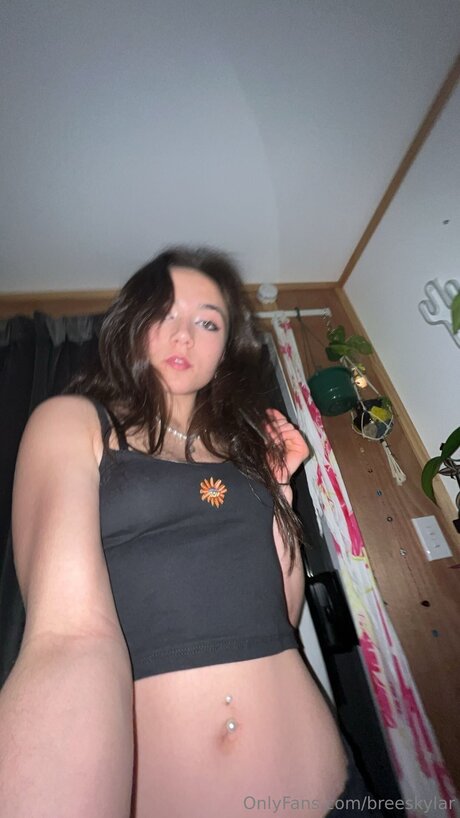 Breeskylar nice model pictures