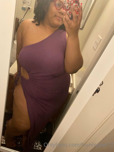 Hunnybee72 pornstar sexy image