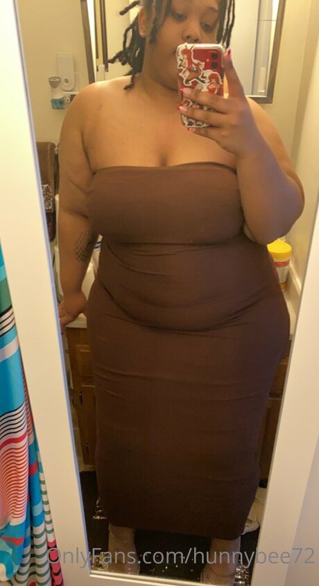 Hunnybee72 pornstar beautiful images