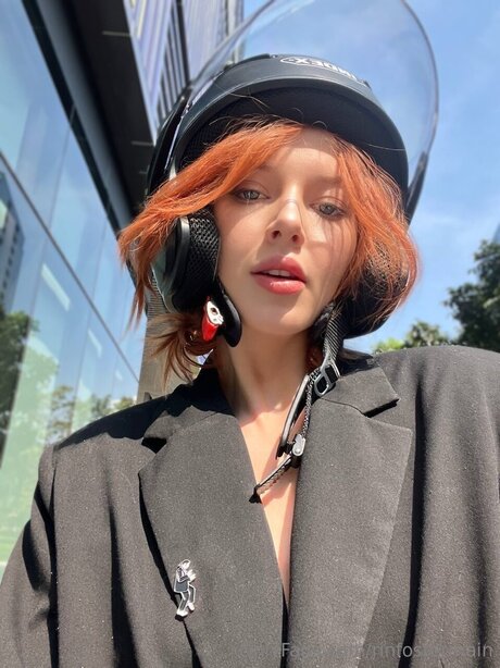 Rinfostermain star nude images