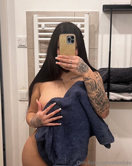 Silaxbae erotic pornstar pictures