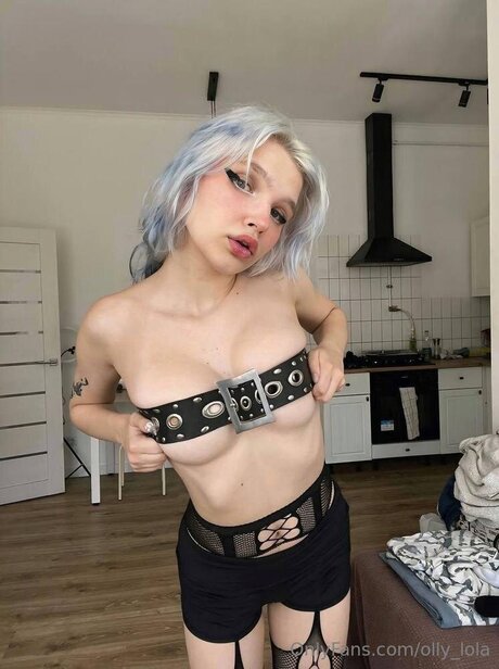 Olly Lola exclusive star image