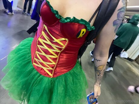 Robinlovecomedy star best photos