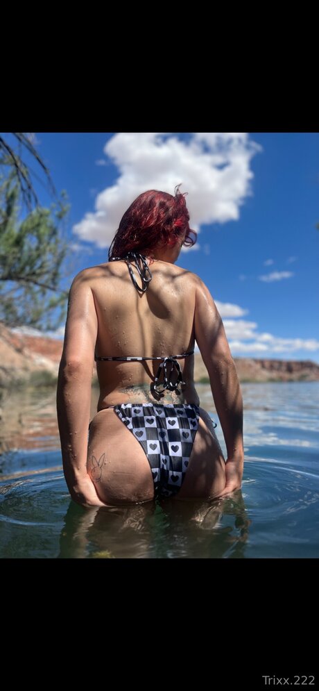 Trixxieee 222 pornstar exclusive photos