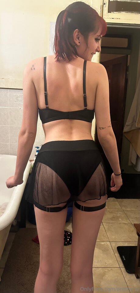 Prettycai pornstar beautiful image