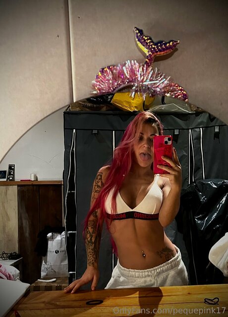 Pequepink17 xxx actress photo