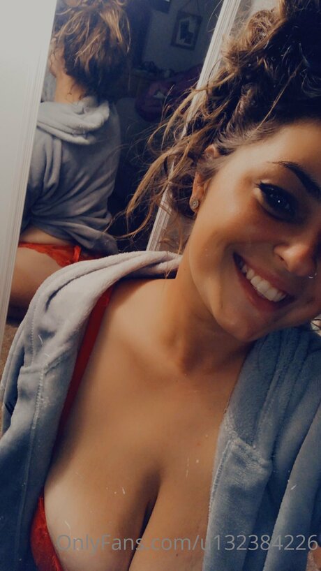 U132384226 pretty pornstar galleries