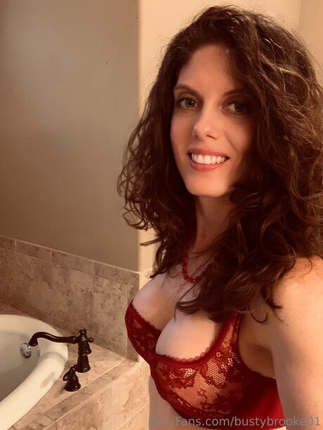 Bustybrooke01 erotic pornstar gallery