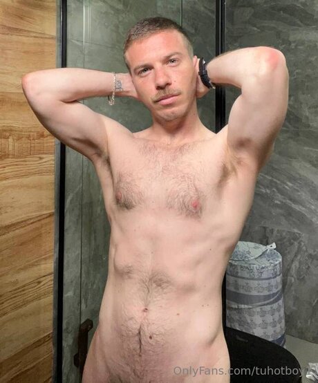 Tuhotboy1 nude star img