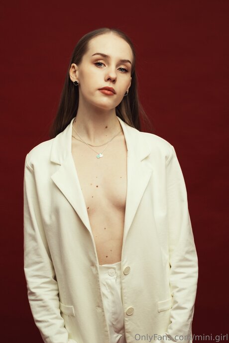 Mini Girl18 hot star photo