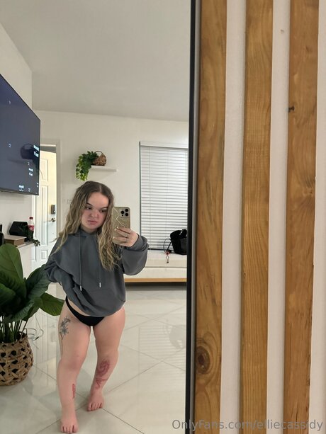 Elliespokes erotic star picture