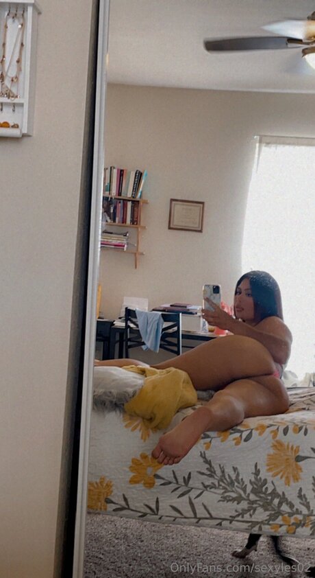 Queenles0 pornstar nudes pics