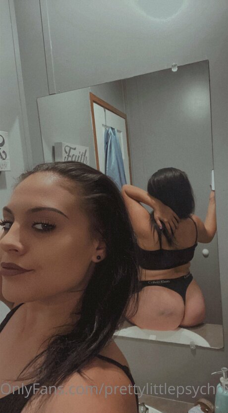 Prettylittlepsychoxoxo xxx pornstar archive