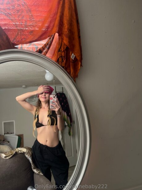 Rainebaby222 nudes model pic