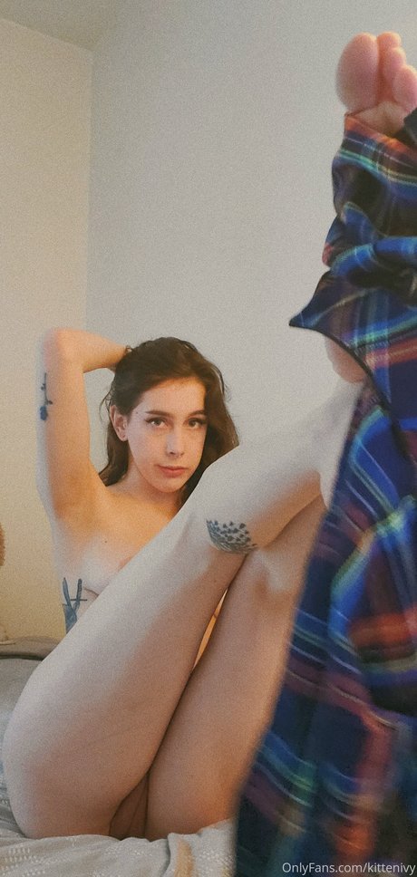 Kitten ivy SG xxx actress archive