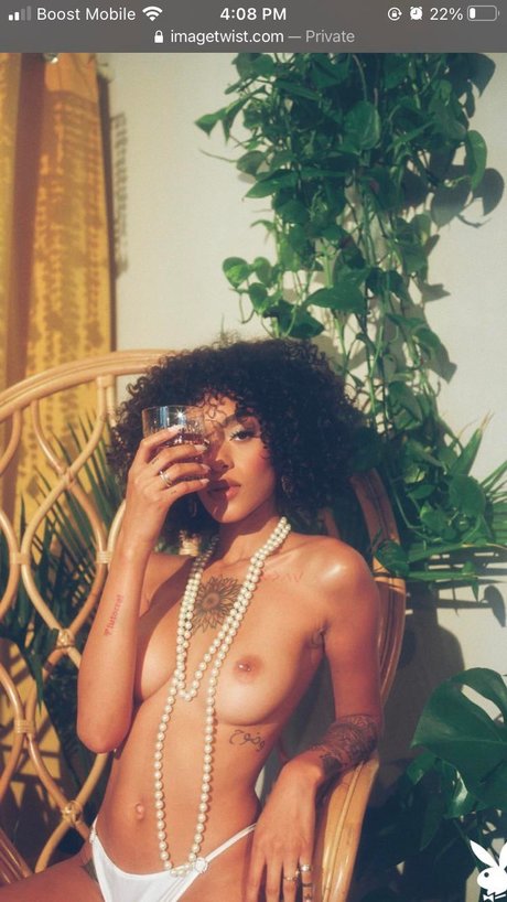 Sunnibytch hot star photo