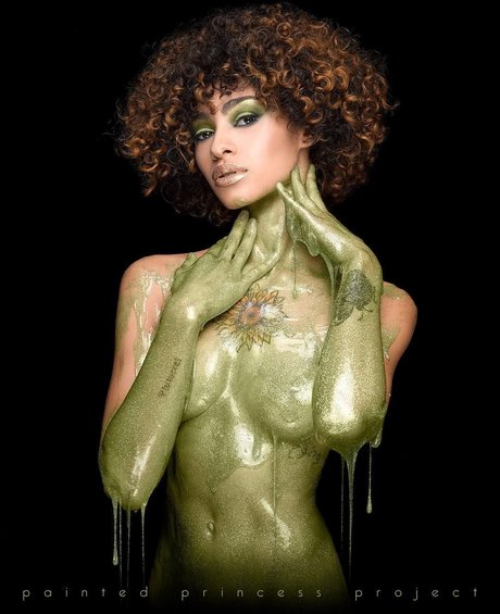 Sunnibytch best actress images