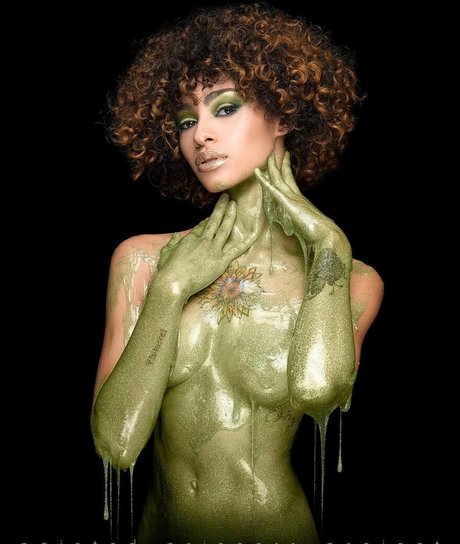 Sunnibytch porn star img