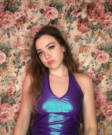 Tori Eaglestone model images