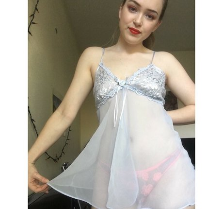 Tori Eaglestone star hot picture