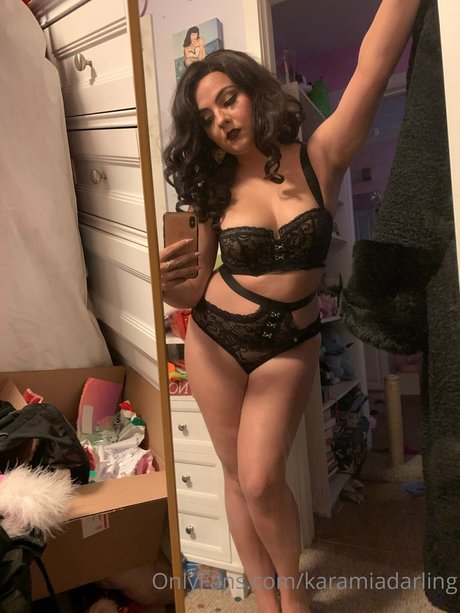 Karamia Darling naked pornstar picture