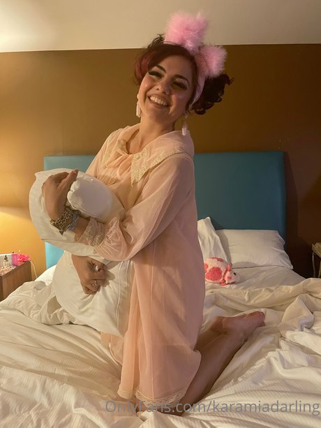 Karamia Darling porn model pictures