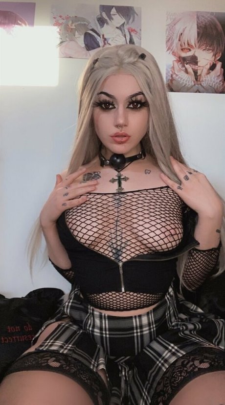 Wornnout naked pornstar pictures