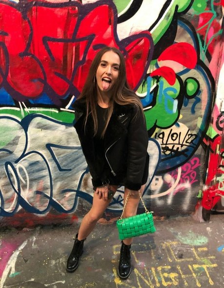 jess main Profile pic