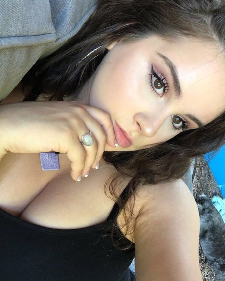 Miranda Douty xxx pornstar archive