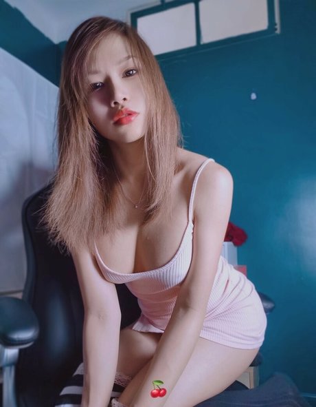 Cherry Hotwife pornstar free pictures