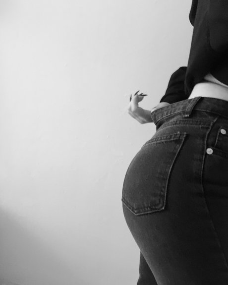 ebony bikini onlyfans nude picture