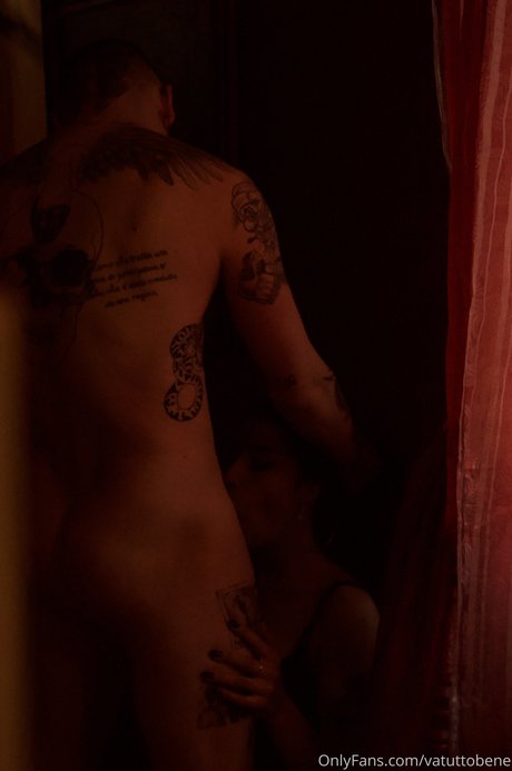 Asia Ceroni sexy actress pic