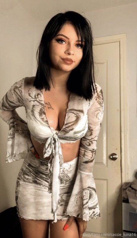 Cassie Luna nude star photos