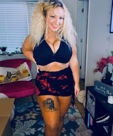 Kyleigh Schulz model xxx img