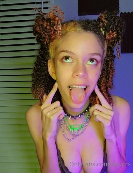 slautrx hot pornstar img