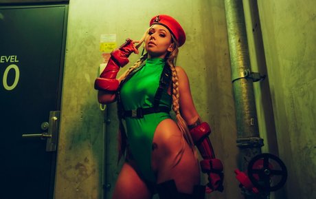 Amy Thunderbolt nude actress picture