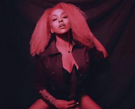 Goddess Orora Storm star hot pic