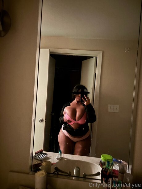 Eliyee perfect model pics