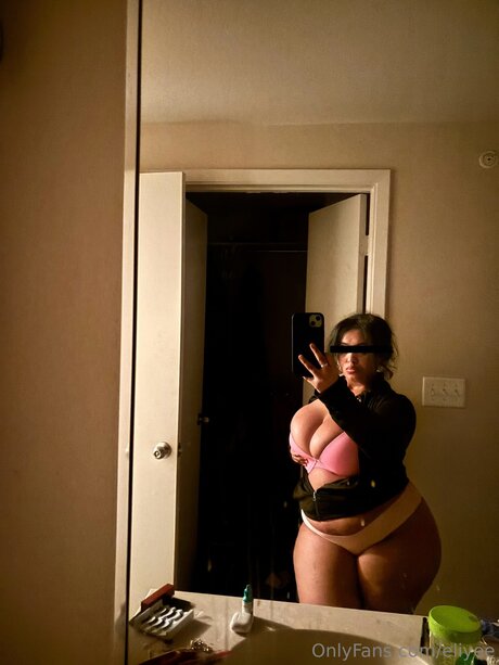 Eliyee nudes star images