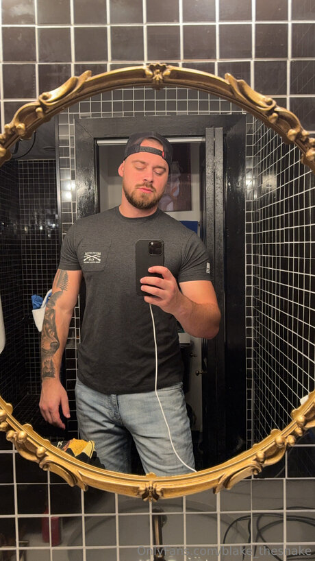 Blake Thesnake erotic pornstar pic