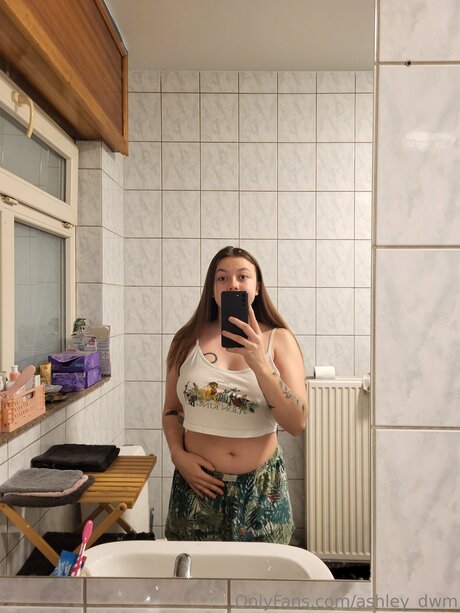 Ashley Dwm star pretty photo