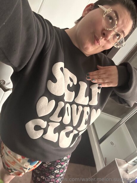 Water Melon Sugar Pie hot star pictures