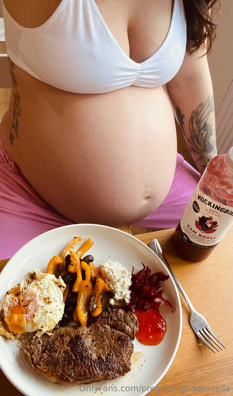 Pregnantgoddessella perfect star img